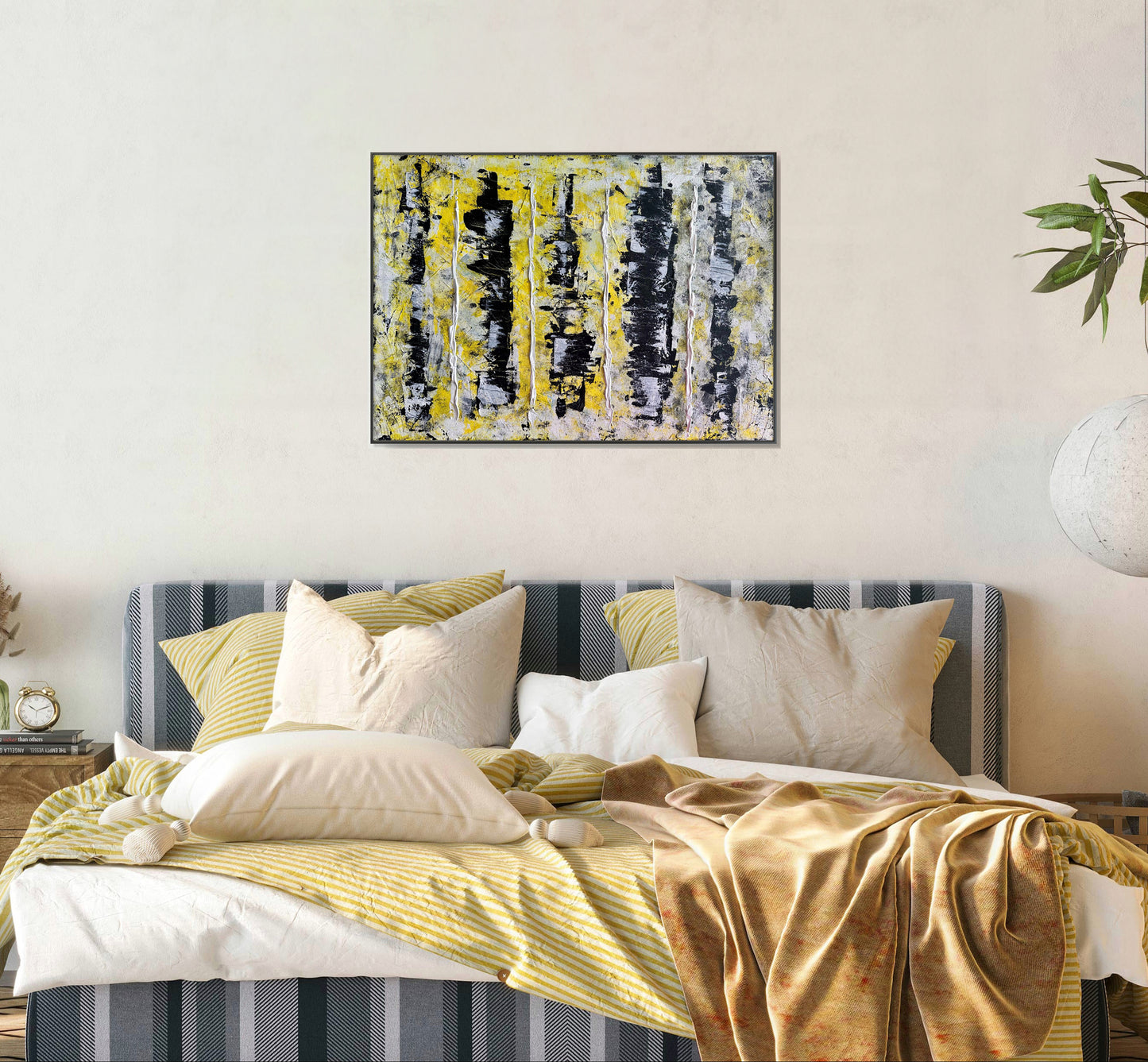 Black & Yellow Widow